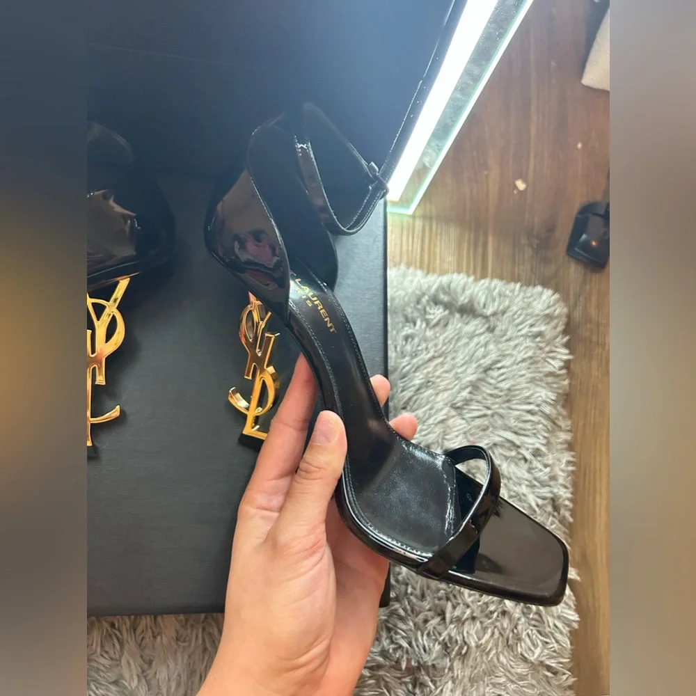 Ysl gets black and gold
